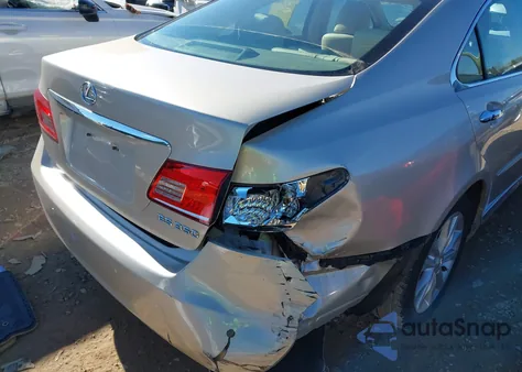 2011 Lexus Es 350 z USA, uszkodzony, nr VIN JTHBK1EG8B2436227